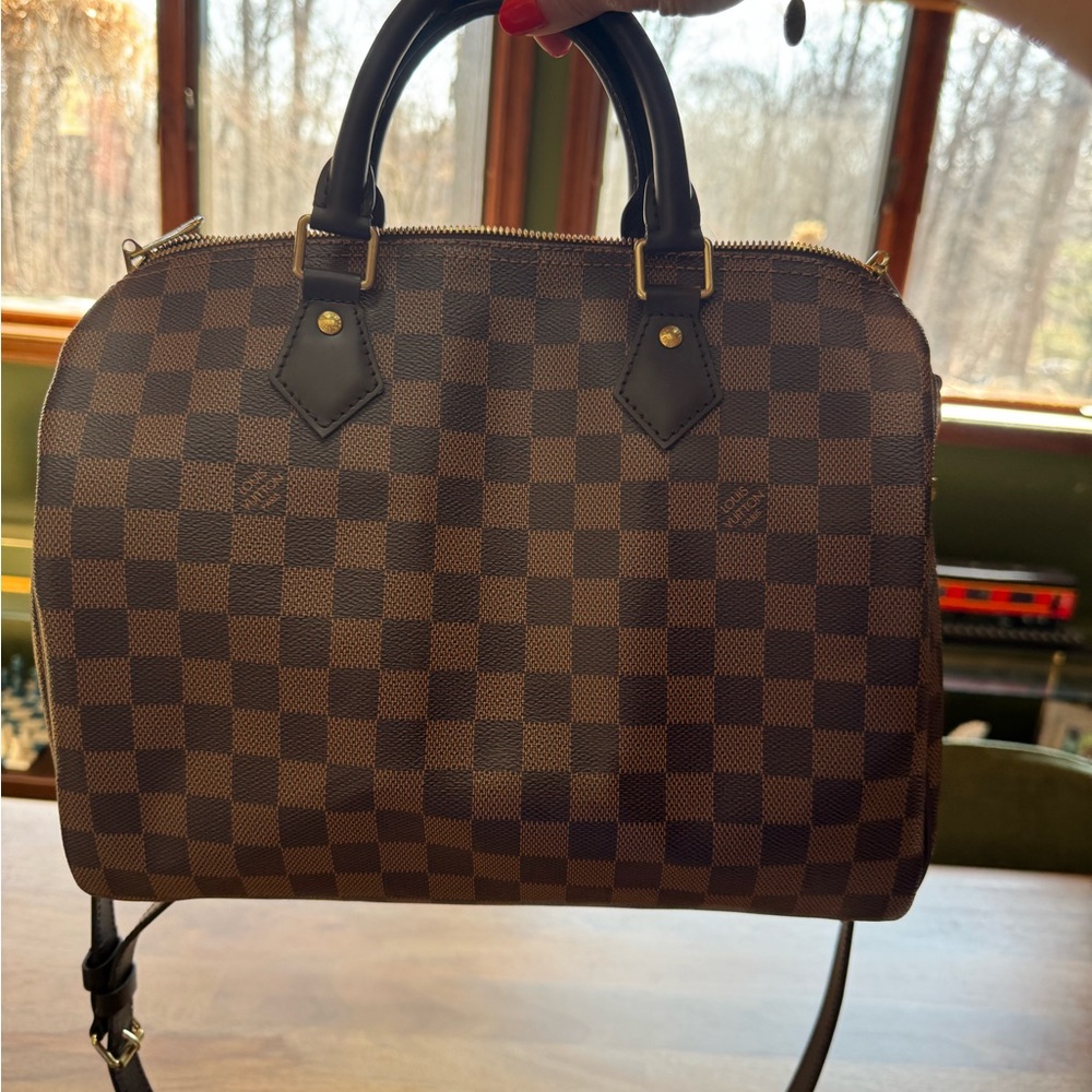 Authentic Louis Vuitton Monogram Speedy Bandouliere 30 - Picture 8 of 13